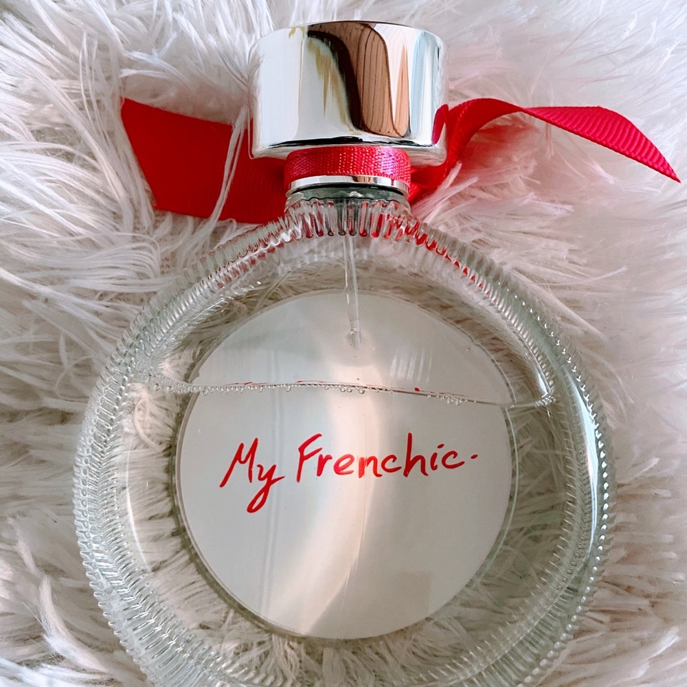 Beautiful Rochas  Mademoiselle  fragrance.🌸
